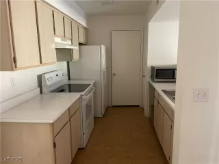 Photo #4: 2655072 Listing 