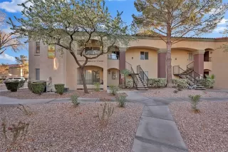 Photo #1: 2655088 Listing 