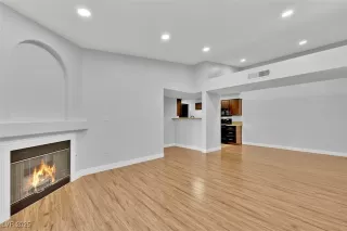 Photo #5: 2655088 Listing 