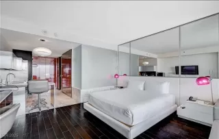 Photo #3: 2655133 Listing 