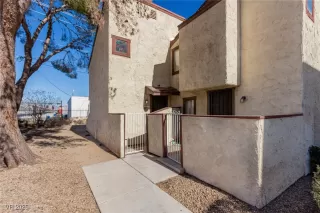 Photo #2: 2655147 Listing 