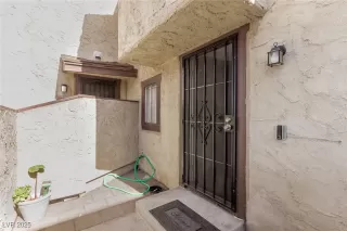 Photo #3: 2655147 Listing 