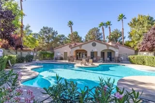 Photo #2: 2655158 Listing 