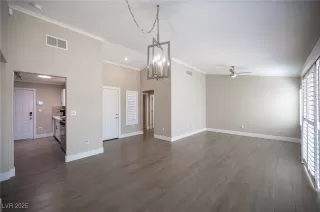 Photo #2: 2655166 Listing 