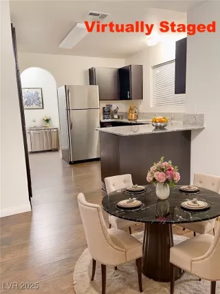 Photo #1: 2655168 Listing 