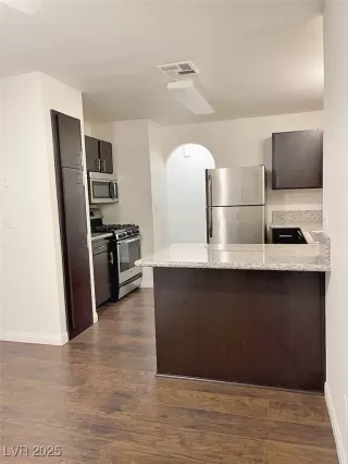 Photo #5: 2655168 Listing 
