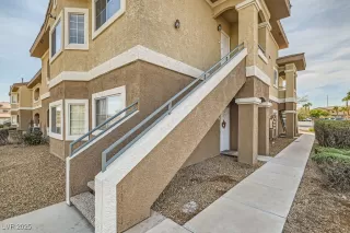 Photo #2: 2655193 Listing