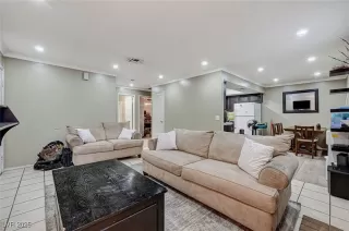 Photo #6: 2655233 Listing 