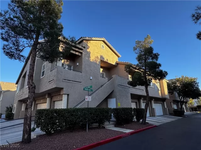 MLS: 2655237 Condo For Sale