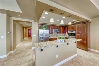 Photo #1: 2655244 Listing 