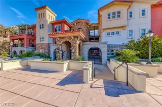 Photo #2: 2655244 Listing 