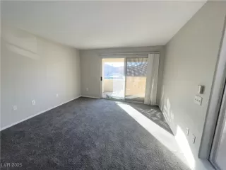 Photo #1: 2655271 Listing 