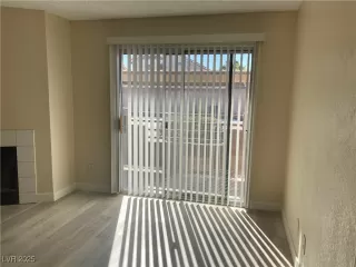 Photo #4: 2655307 Listing 