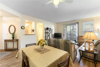 Photo #3: 2655315 Listing