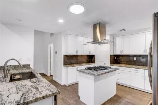 Photo #4: 2655486 Listing 