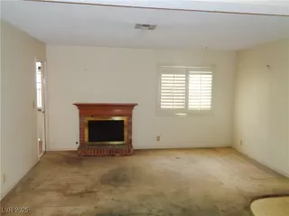 Photo #4: 2655500 Listing