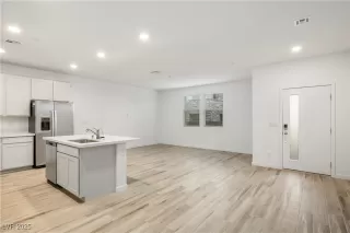 Photo #6: 2655521 Listing 