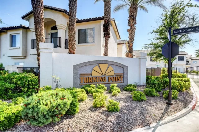 MLS: 2655546 Condo For Sale