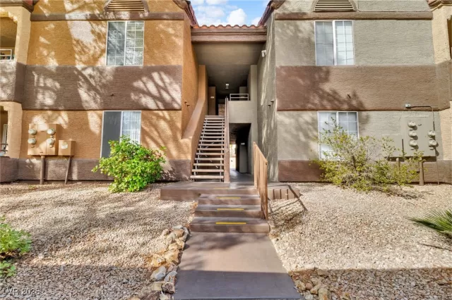 MLS: 2655567 Condo For Sale