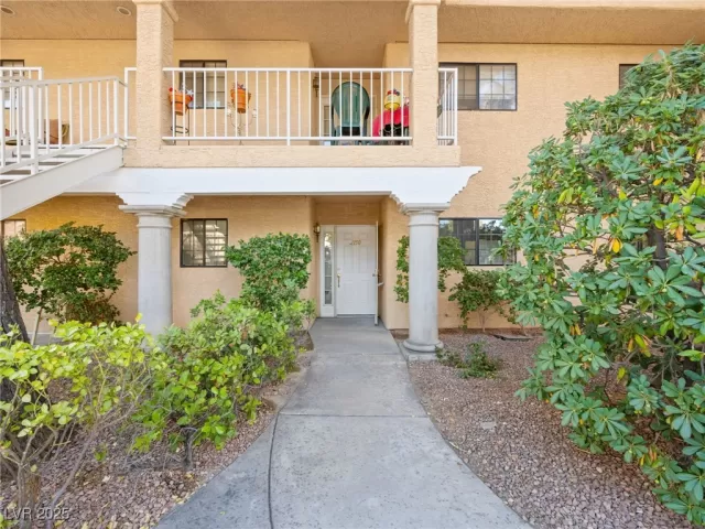 MLS: 2655571 Condo For Sale