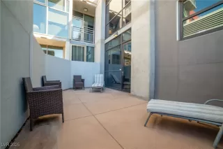 Photo #2: 2655586 Listing