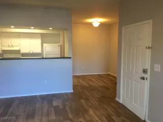 Photo #2: 2655606 Listing 