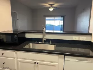 Photo #5: 2655606 Listing 