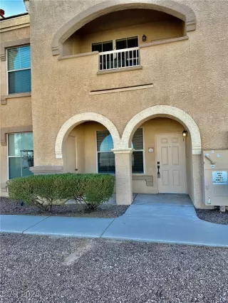 Photo #2: 2655616 Listing 