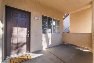 Photo #3: 2655637 Listing