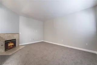 Photo #4: 2655637 Listing