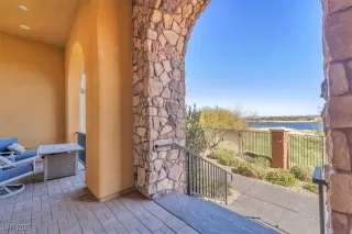 Photo #6: 2655638 Listing