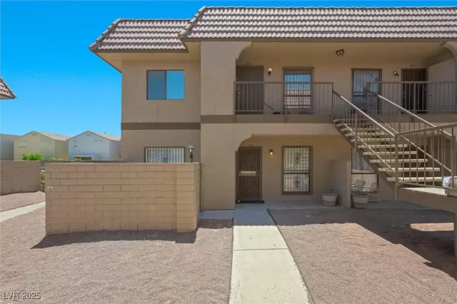 MLS: 2655645 Condo For Sale