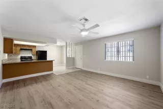 Photo #5: 2655645 Listing 