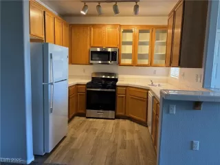 Photo #2: 2655656 Listing