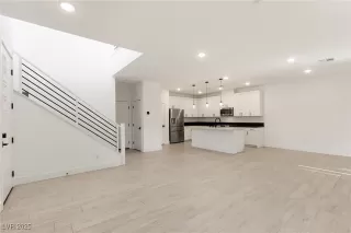 Photo #6: 2655682 Listing 