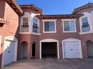 Photo #5: 2655698 Listing 