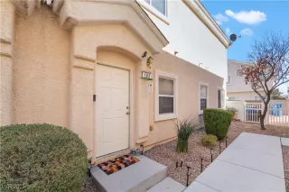 Photo #1: 2655702 Listing