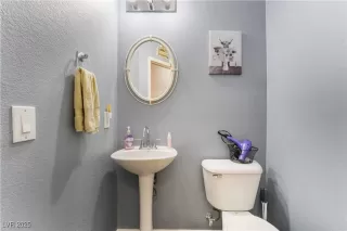 Photo #6: 2655702 Listing