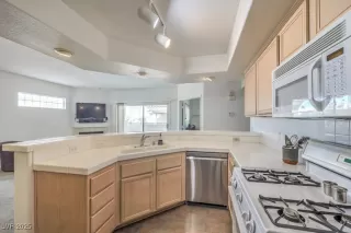 Photo #4: 2655712 Listing 