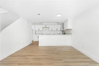 Photo #2: 2655714 Listing