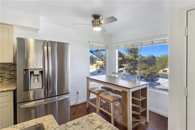 MLS: 2655720 Condo For Sale