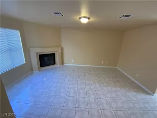 Photo #5: 2655735 Listing