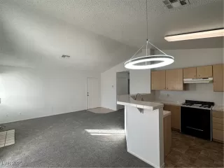 Photo #6: 2655737 Listing 