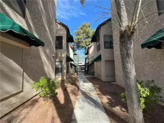 Photo #2: 2655760 Listing 