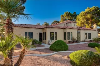 Photo #2: 2655766 Listing