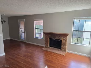 Photo #1: 2655785 Listing 