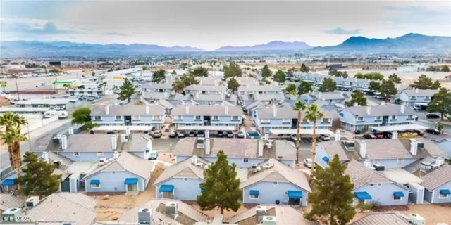 MLS: 2655804 Condo For Sale