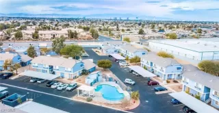 Photo #3: 2655804 Listing