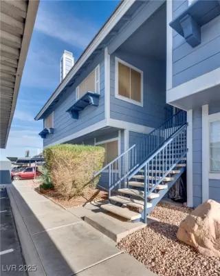 Photo #5: 2655804 Listing