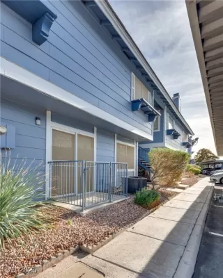 Photo #6: 2655804 Listing